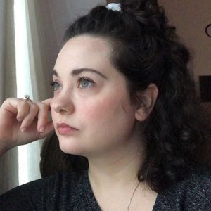 Meet your Posher, Mara